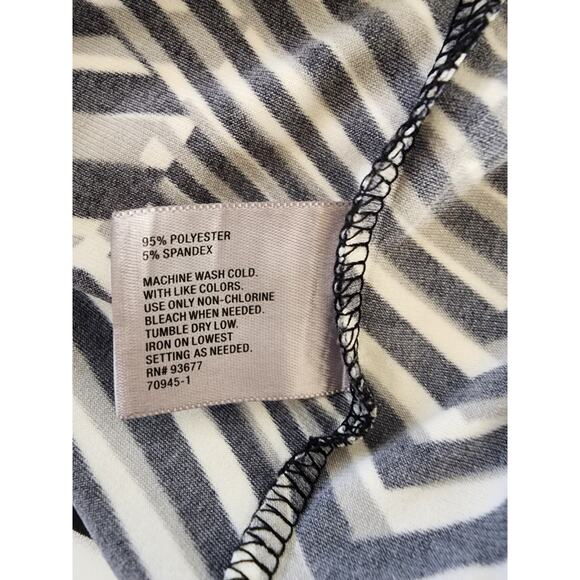 WORTHINGTON Black White Geometric Career Stretch Sleeveless Lightweight Top SZ L - Picture 7 of 7